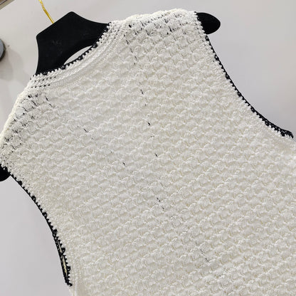 Xiaoxiang's minimalist style, hollow knitted vest