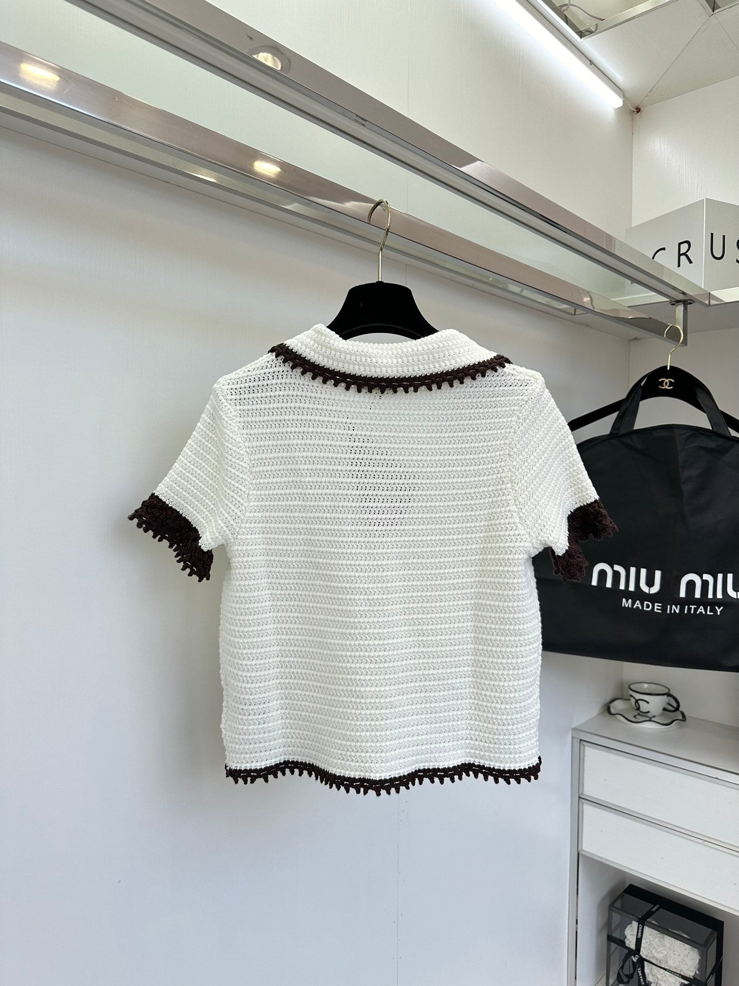 Fully hollow small lapel contrast knitted top short sleeves