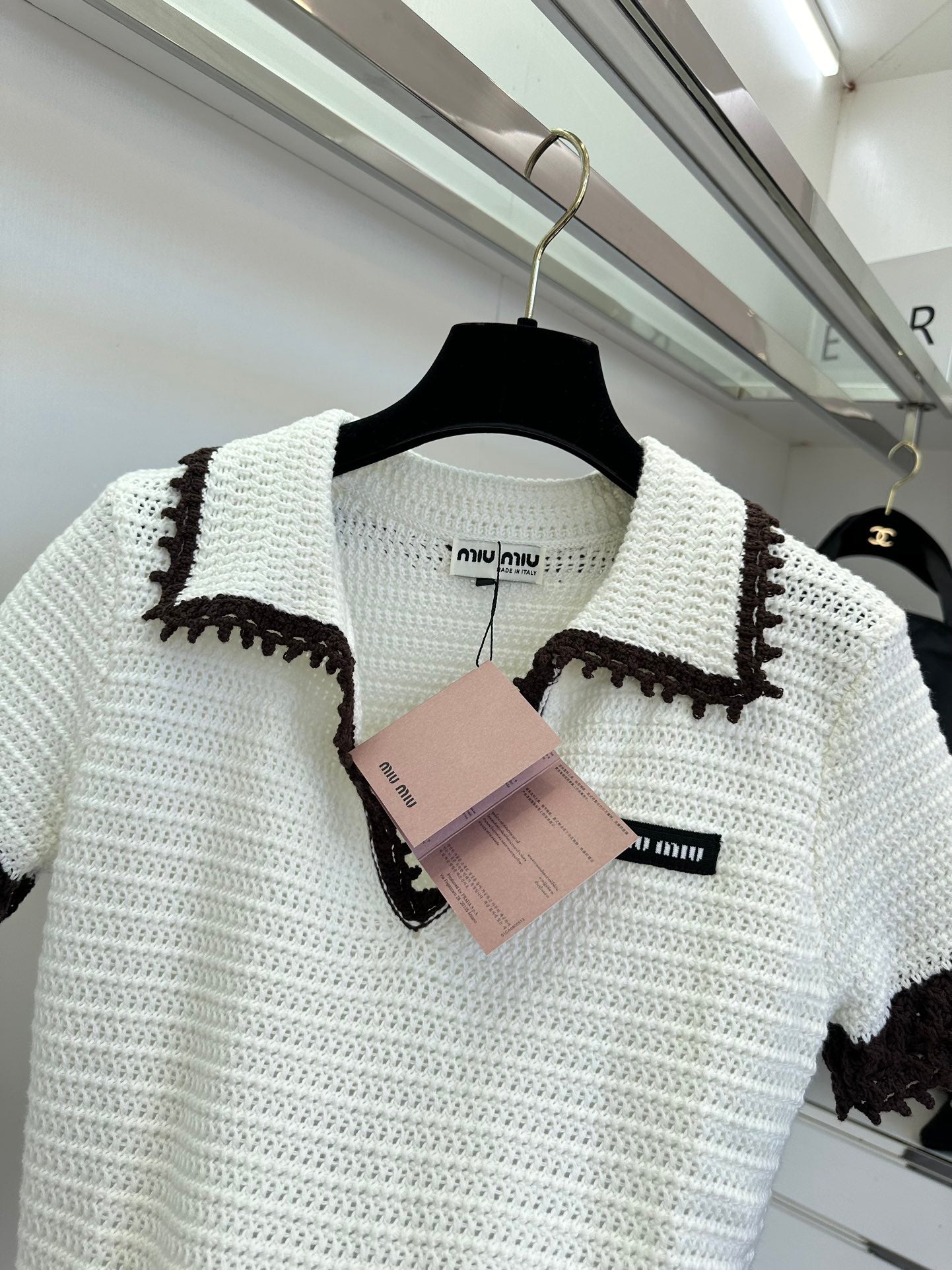 Fully hollow small lapel contrast knitted top short sleeves