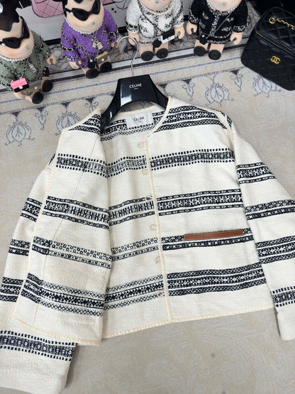 Round neck black and white striped single-row metal button pattern jacket