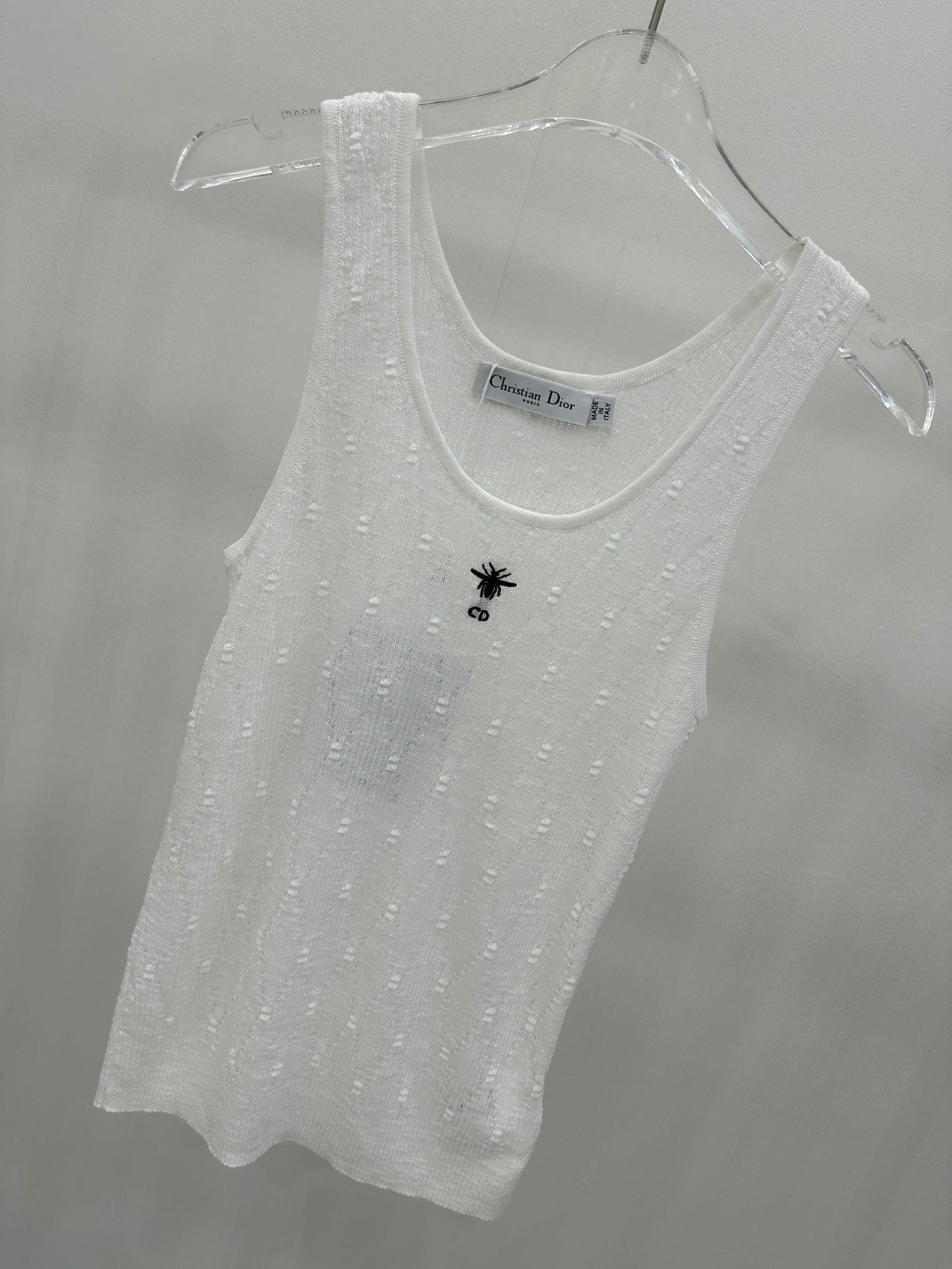 Exquisite small embroidery camisole