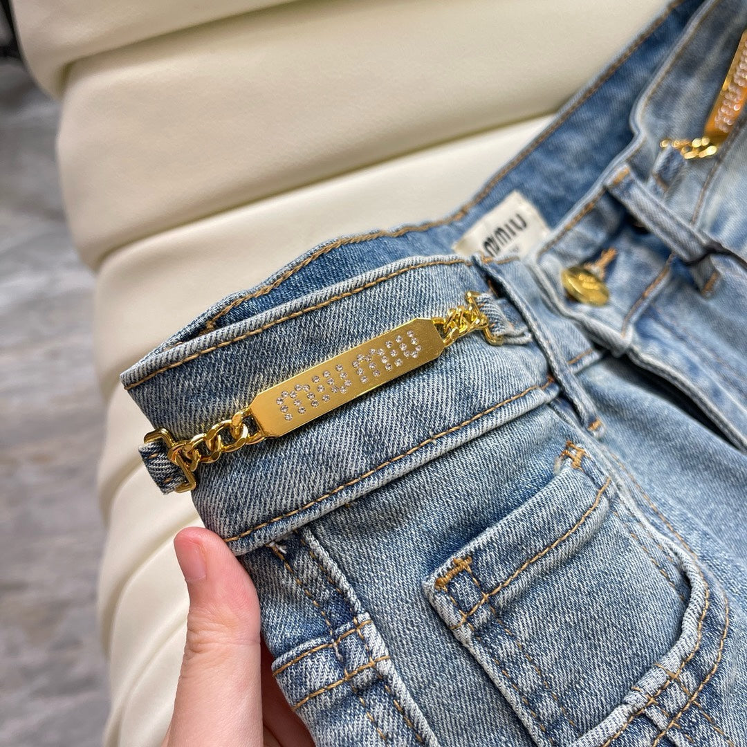 Slim-fit bootcut jeans